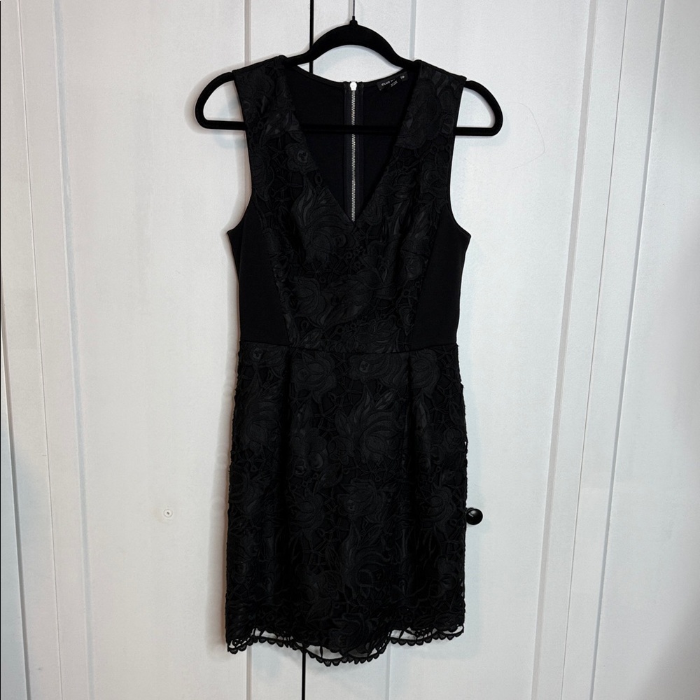 Club Monaco Black Floral Mini Dress Approx small-medium